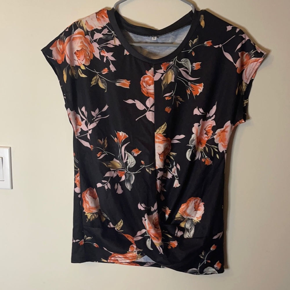 Twist knot top